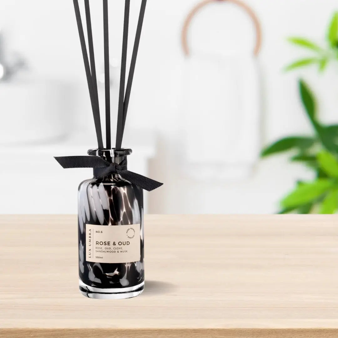 • ROSE & OUD • velvety & exotic Lux Umbra