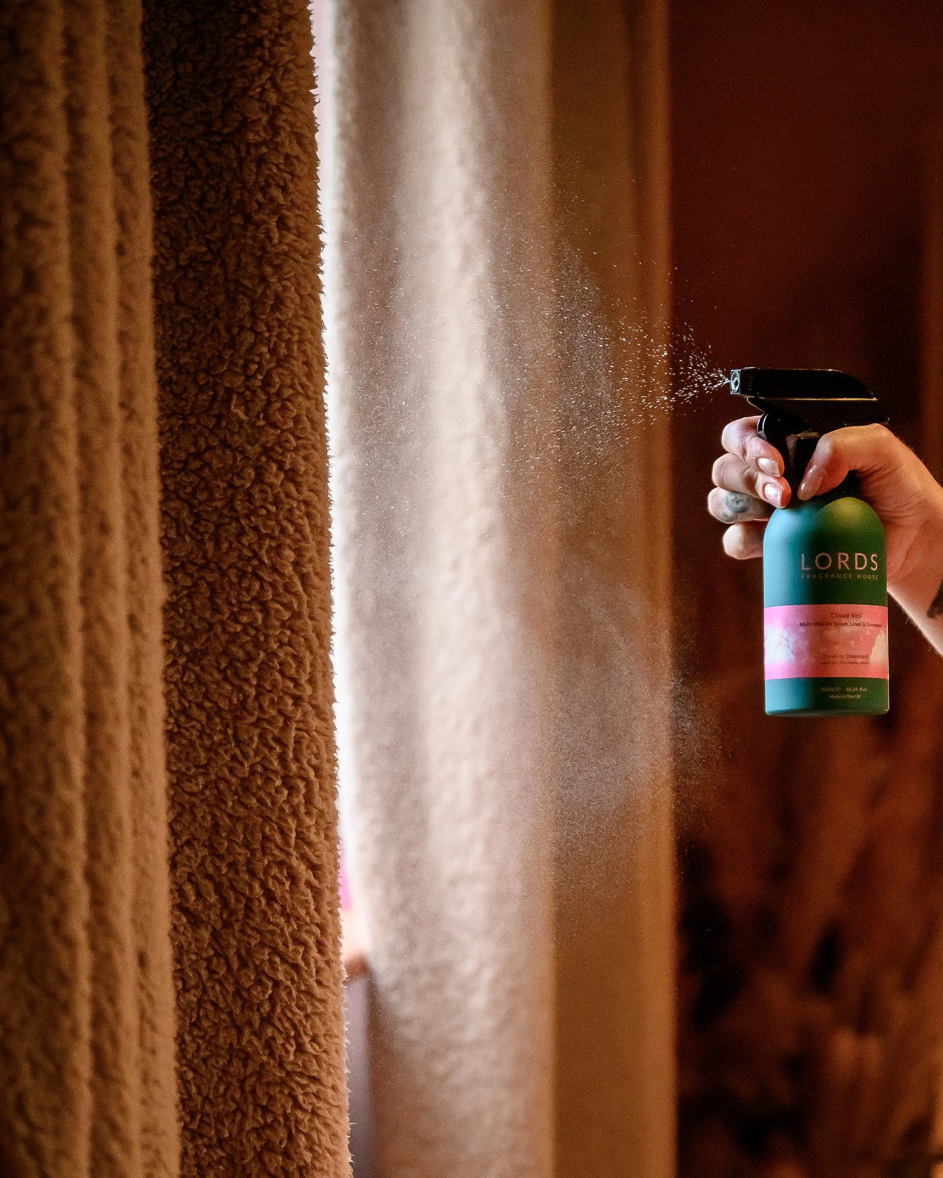 Travel to Dreamland Supersized Cloud Veil Spray LORDS Fragrance House