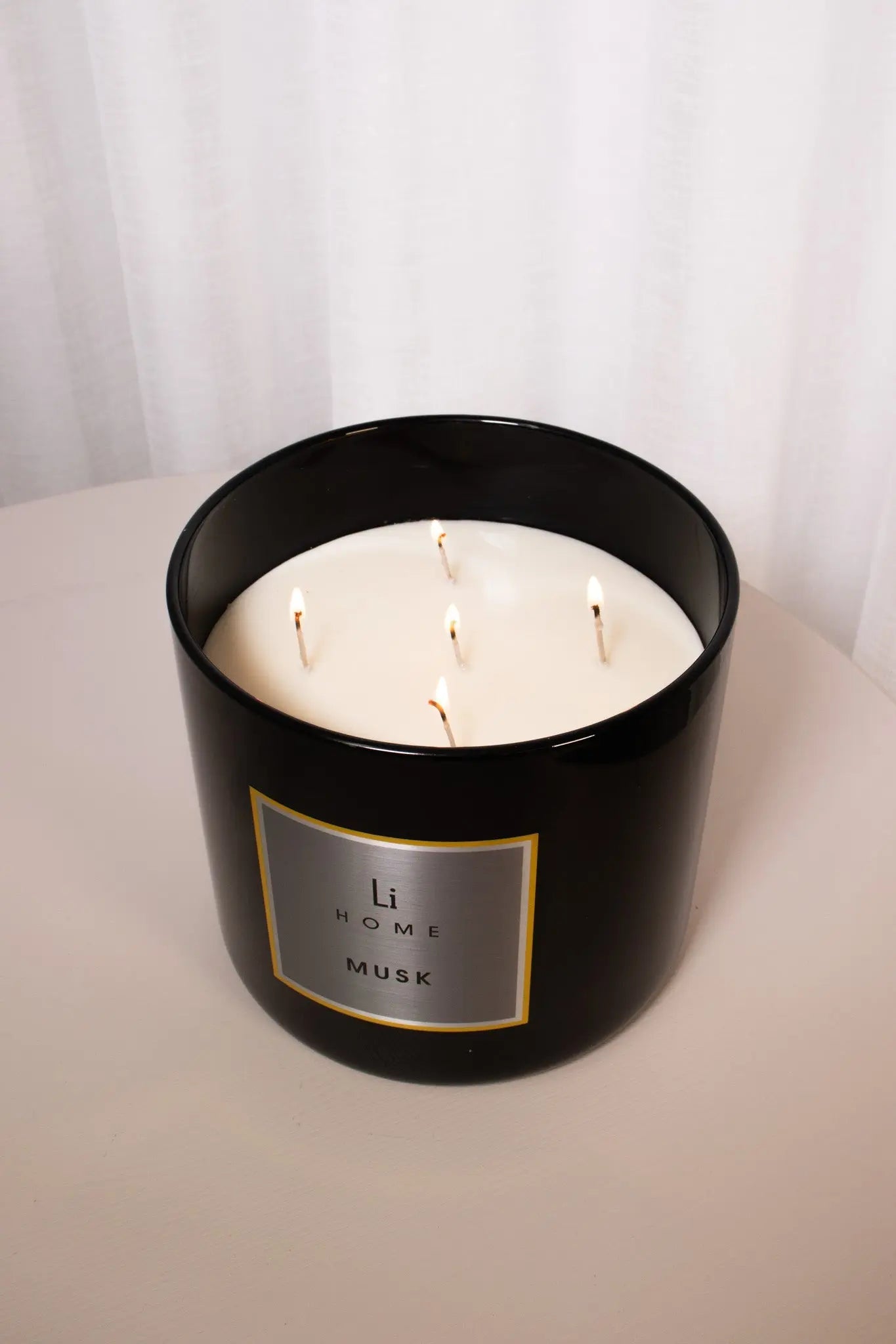 XL Candle - Musk Lifestyle Home Collection