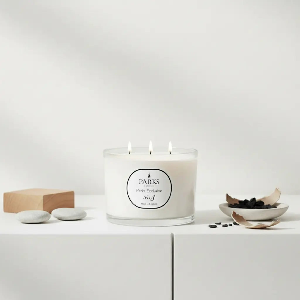 No. 8 – Feu de Bois 3 Wick Candle