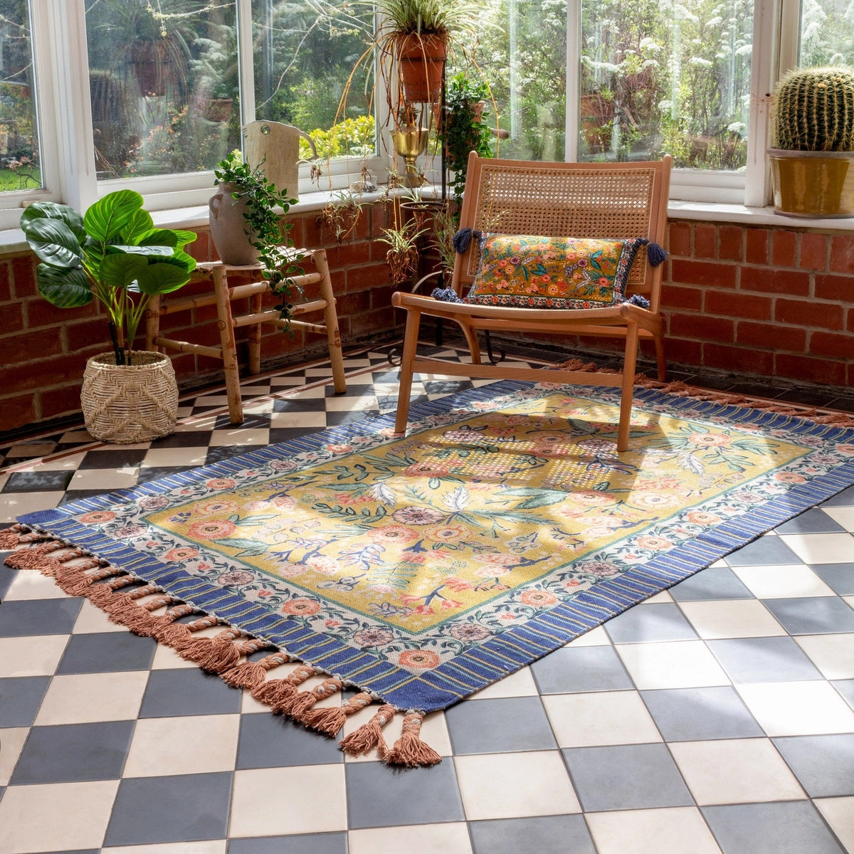 Rosa Country Floral Cotton Rug with Braided Tassel Trim