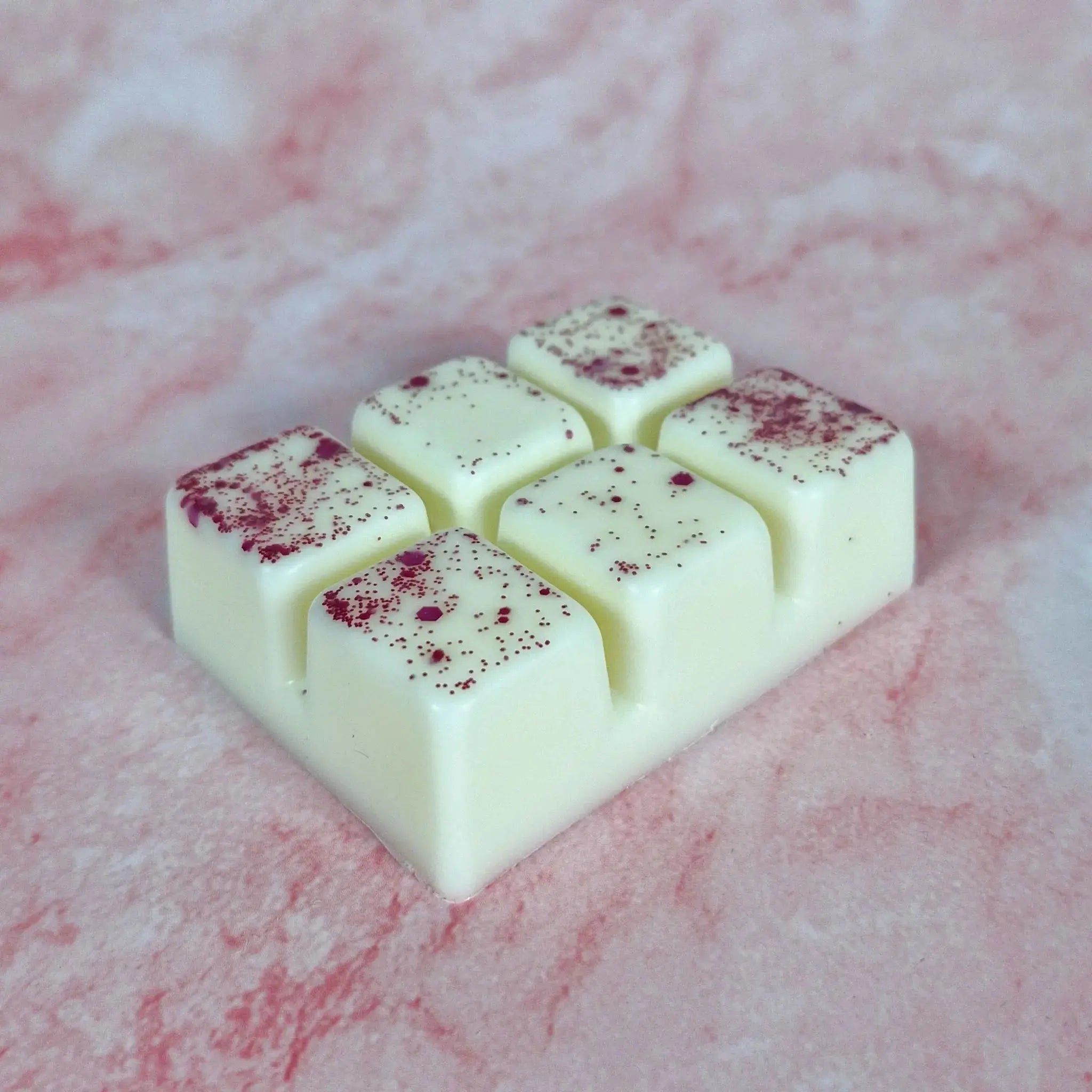 Rose Petals – Wax Melt Clamshell The Stirling Candle Company