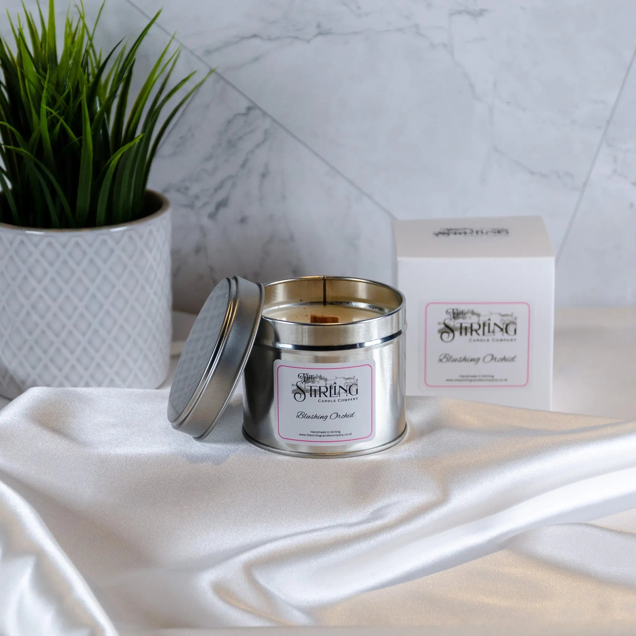Blushing Orchid – Travel Tin Candle – Wooden Wick