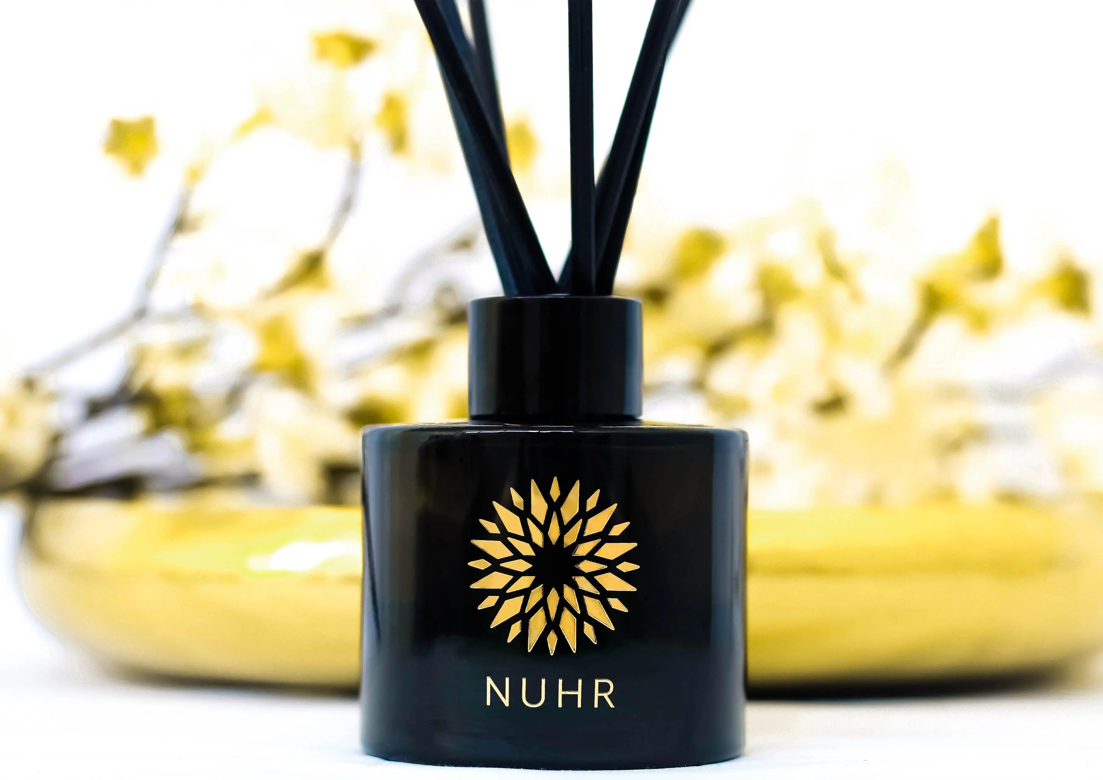 Oud & Amber Luxury Reed Room Diffuser NUHR Home