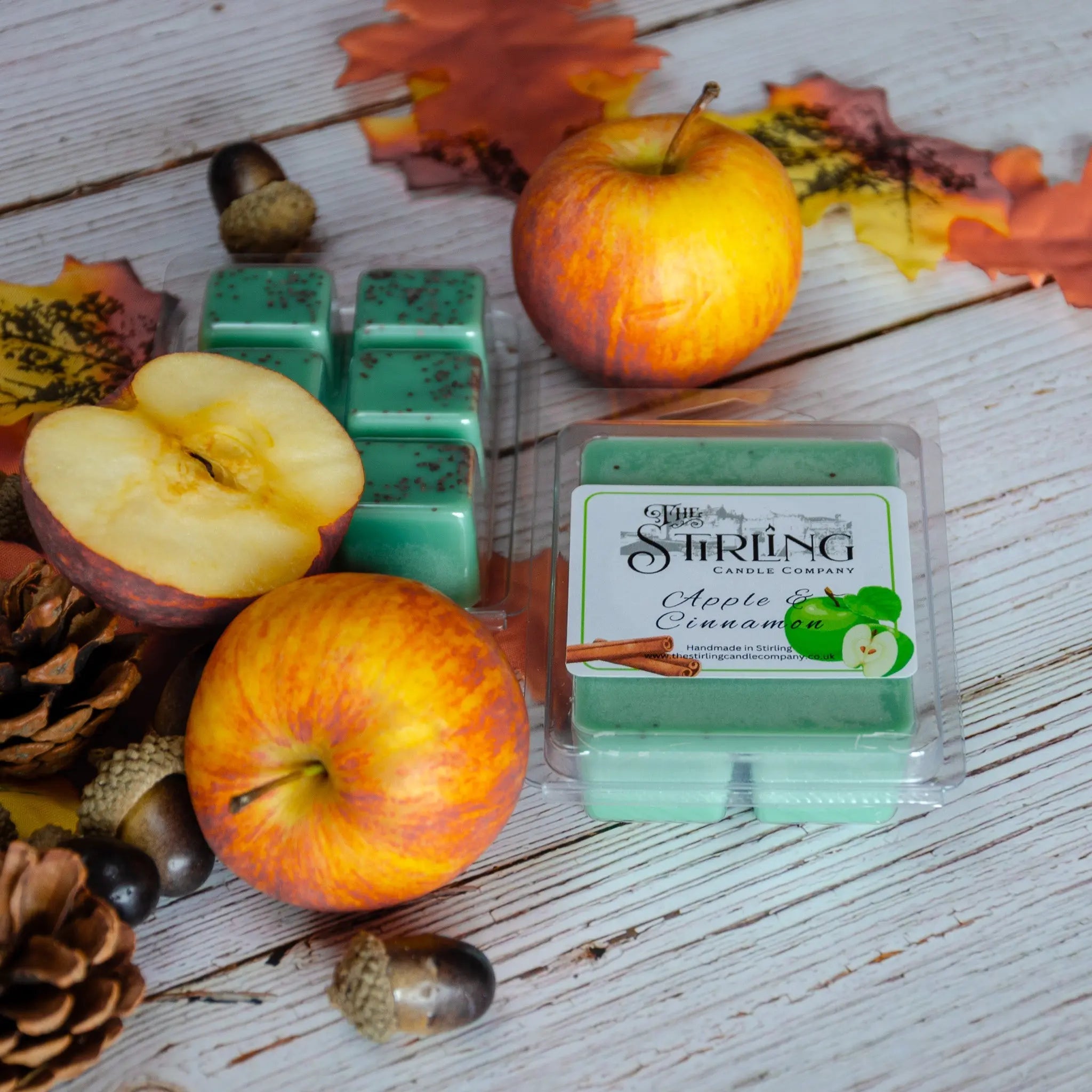 Apple & Cinnamon – Wax Melt Clamshell