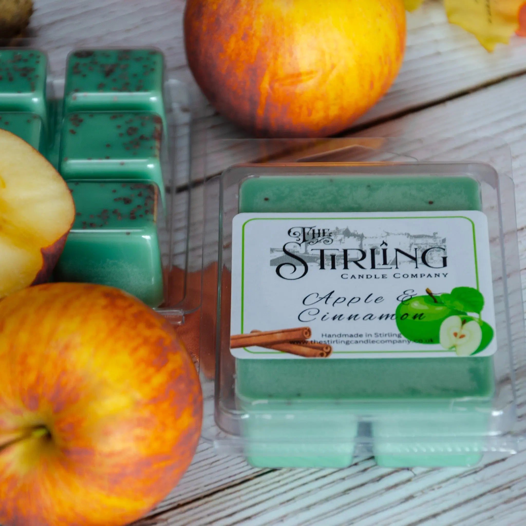 Apple & Cinnamon – Wax Melt Clamshell