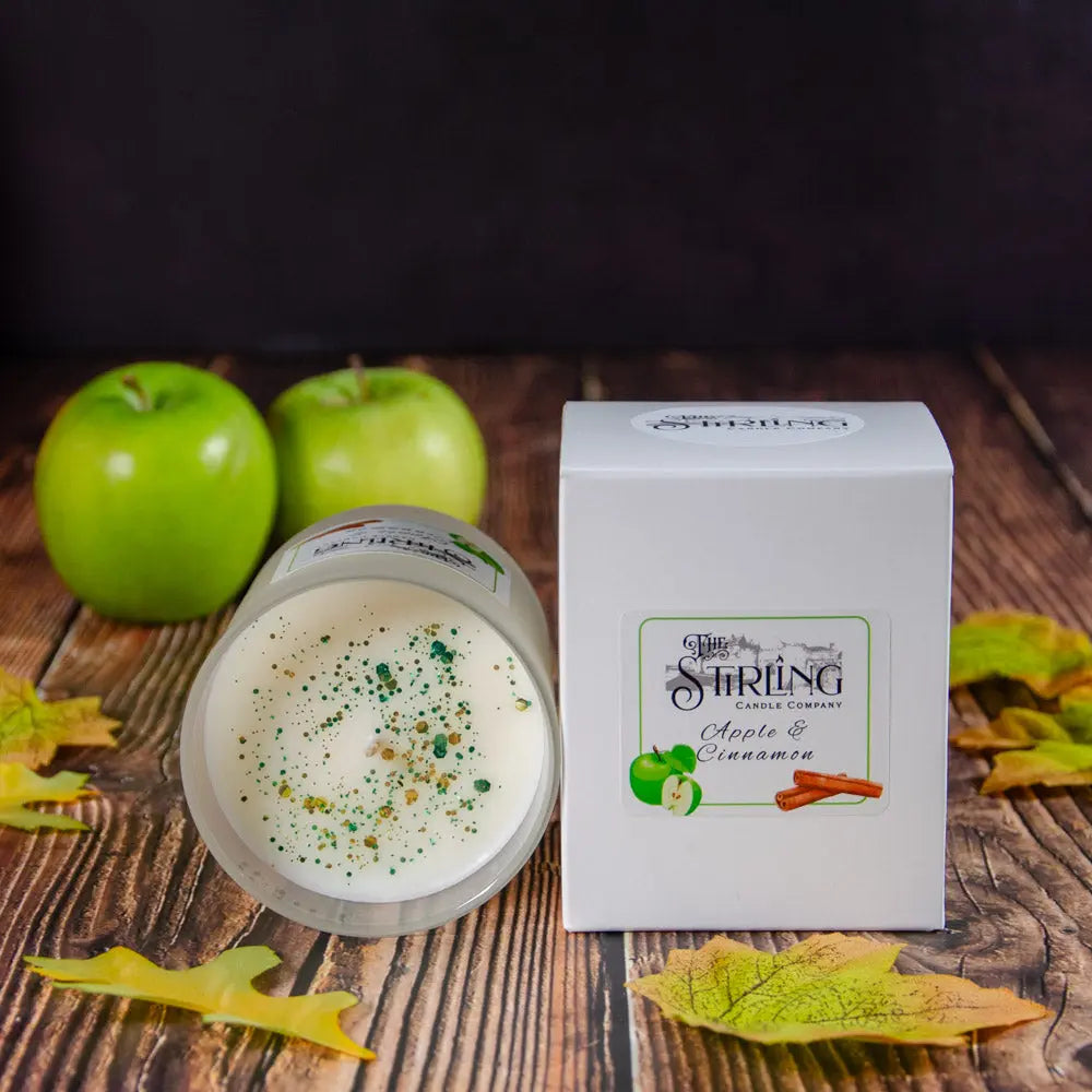 Apple & Cinnamon – Medium Candle The Stirling Candle Company