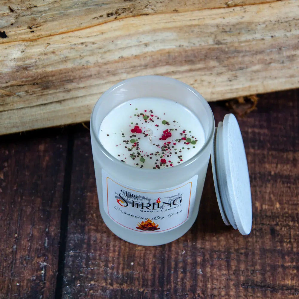 Crackling Log Fire – Small Candle The Stirling Candle Company