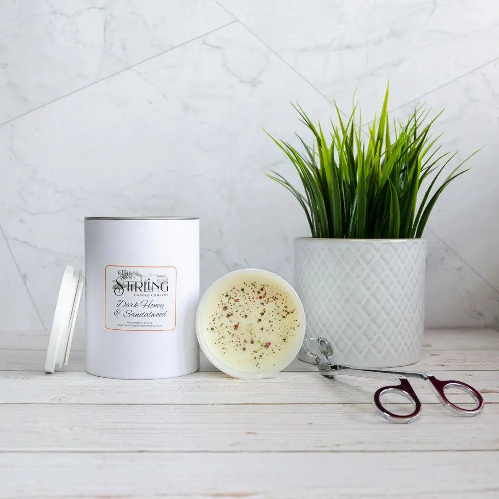 Dark Honey & Sandalwood – Large Candle