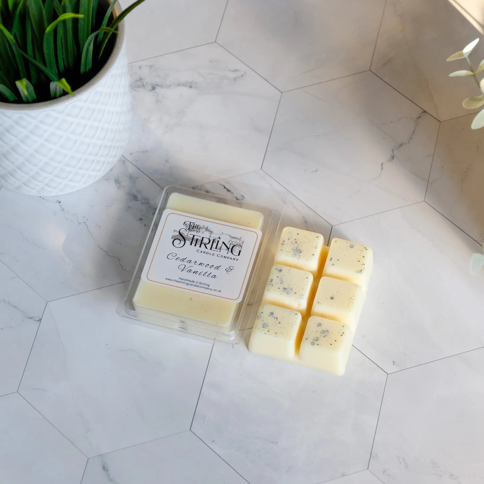 Cedarwood & Vanilla – Wax Melt Clamshell
