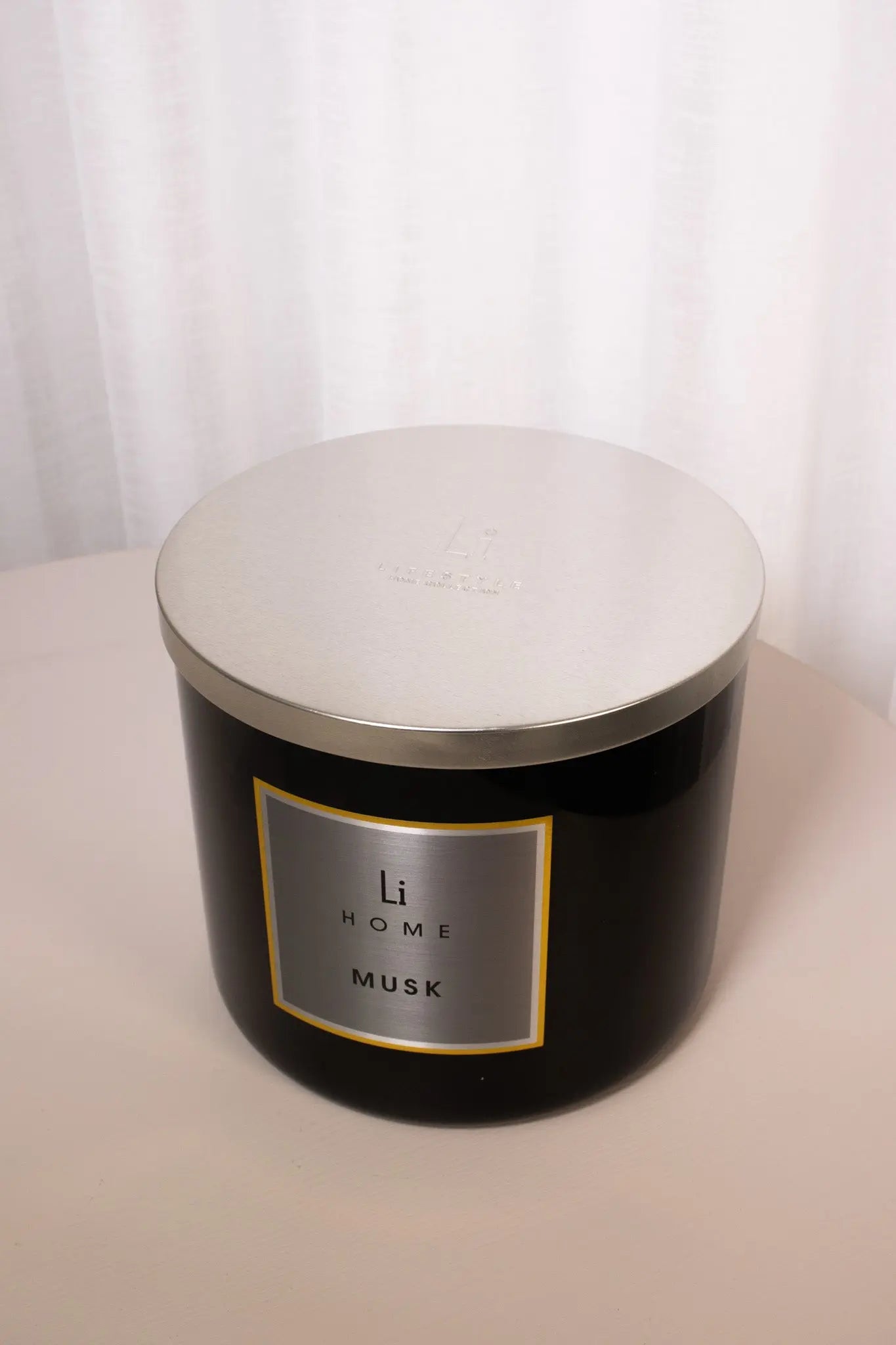 XL Candle - Musk Lifestyle Home Collection