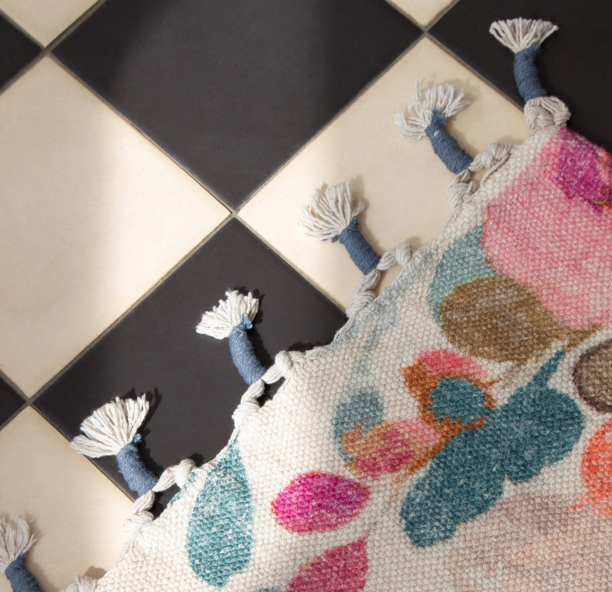 Posies Spring Floral Cotton Rug with Dual-Colored Tassel Trim